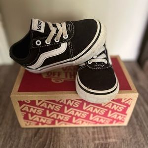Toddler Vans - like new!
